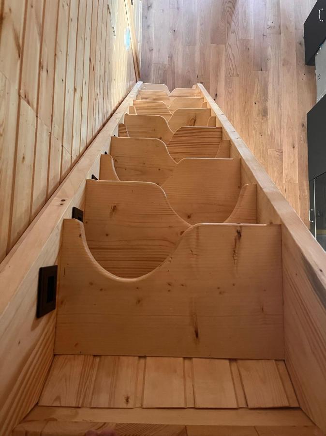 Moodysun Studio, Remote Tiny Home Comarnic Eksteriør billede